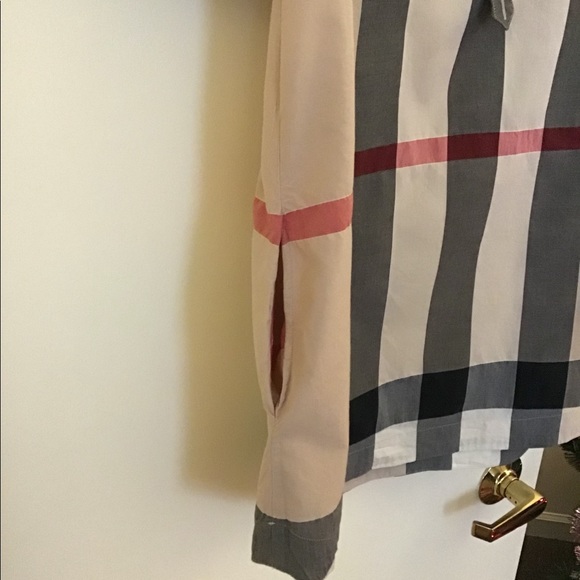 🚨SOLD🚨 Authentic Burberry tunic - Picture 4 of 5
